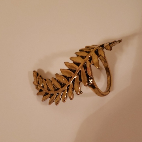 Ring - Picture 2 of 2